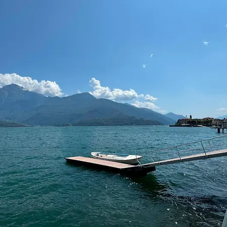 The Secret Lakeside *